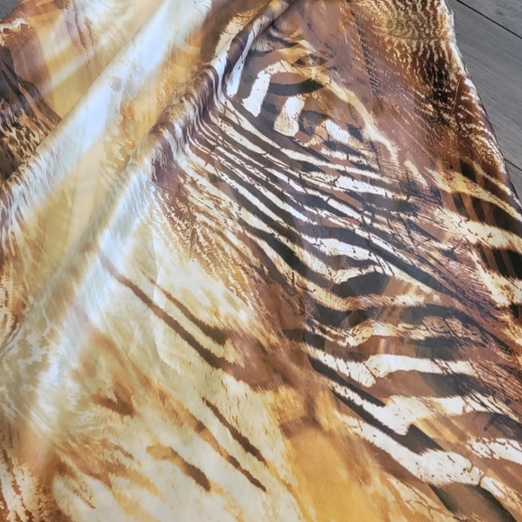 Gorgeous animal print gown - Picture 10 of 14